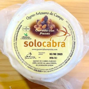QUESO CURADO CON PASAS “SOLOCABRA”
