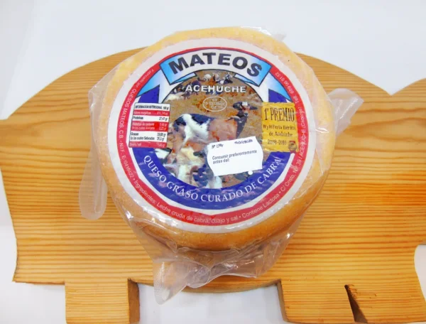 QUESO CURADO GRASO DE ACEHUCHE “MATEOS”