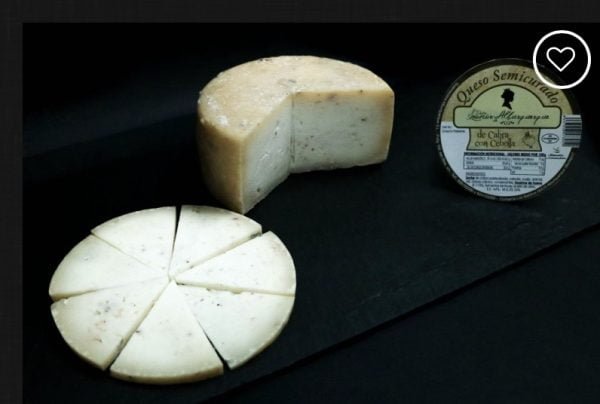 QUESO SEMICURADO CON CEBOLLA CARAMELIZADA “DOÑA LEONOR DE ALBURQUERQUE”