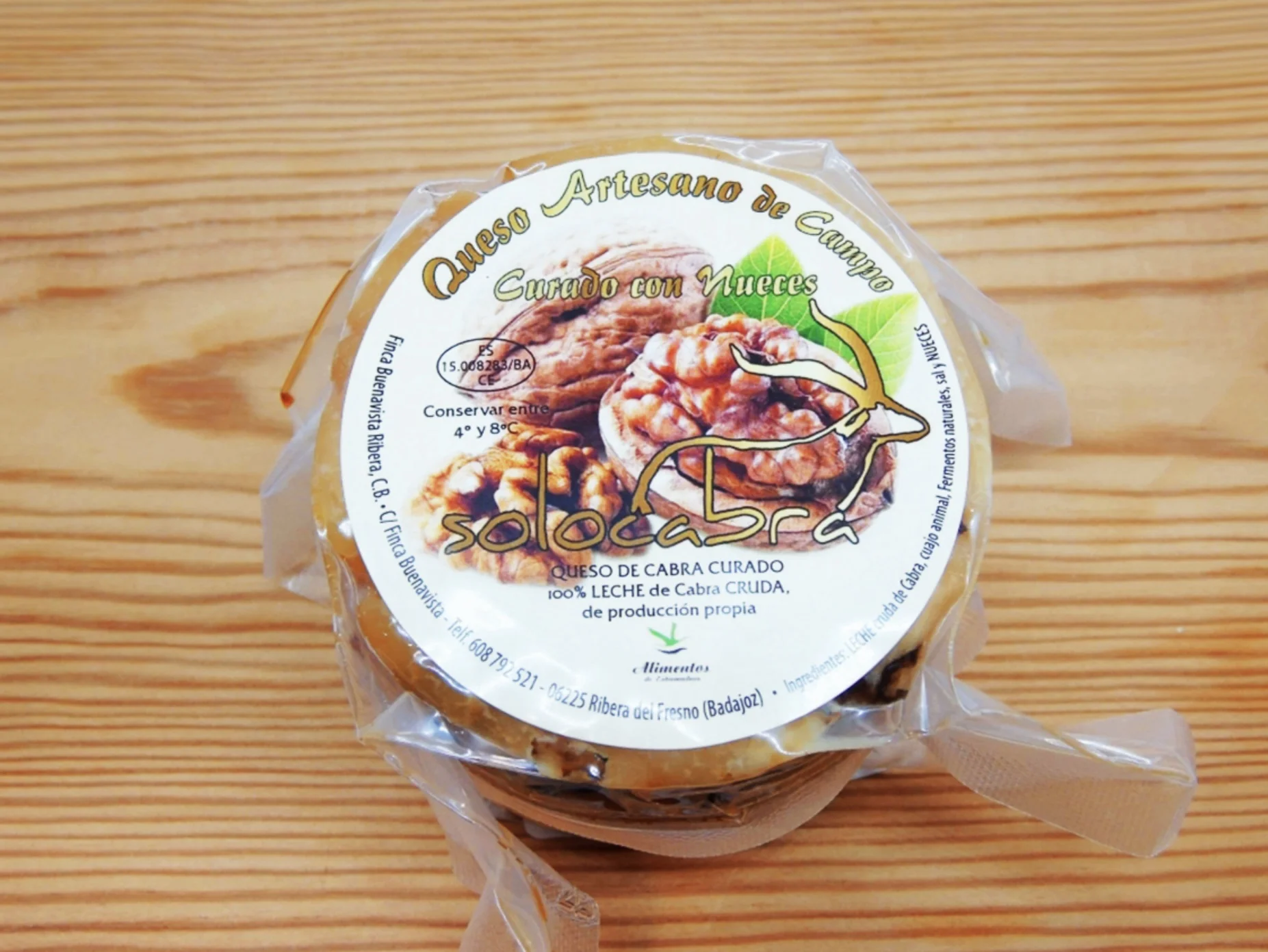 QUESO CURADO CON NUECES “SOLOCABRA”